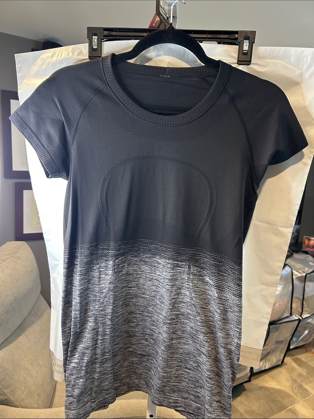 Lululemon Athletica Women's Black & Gray Swiftly Active Tee Flawed